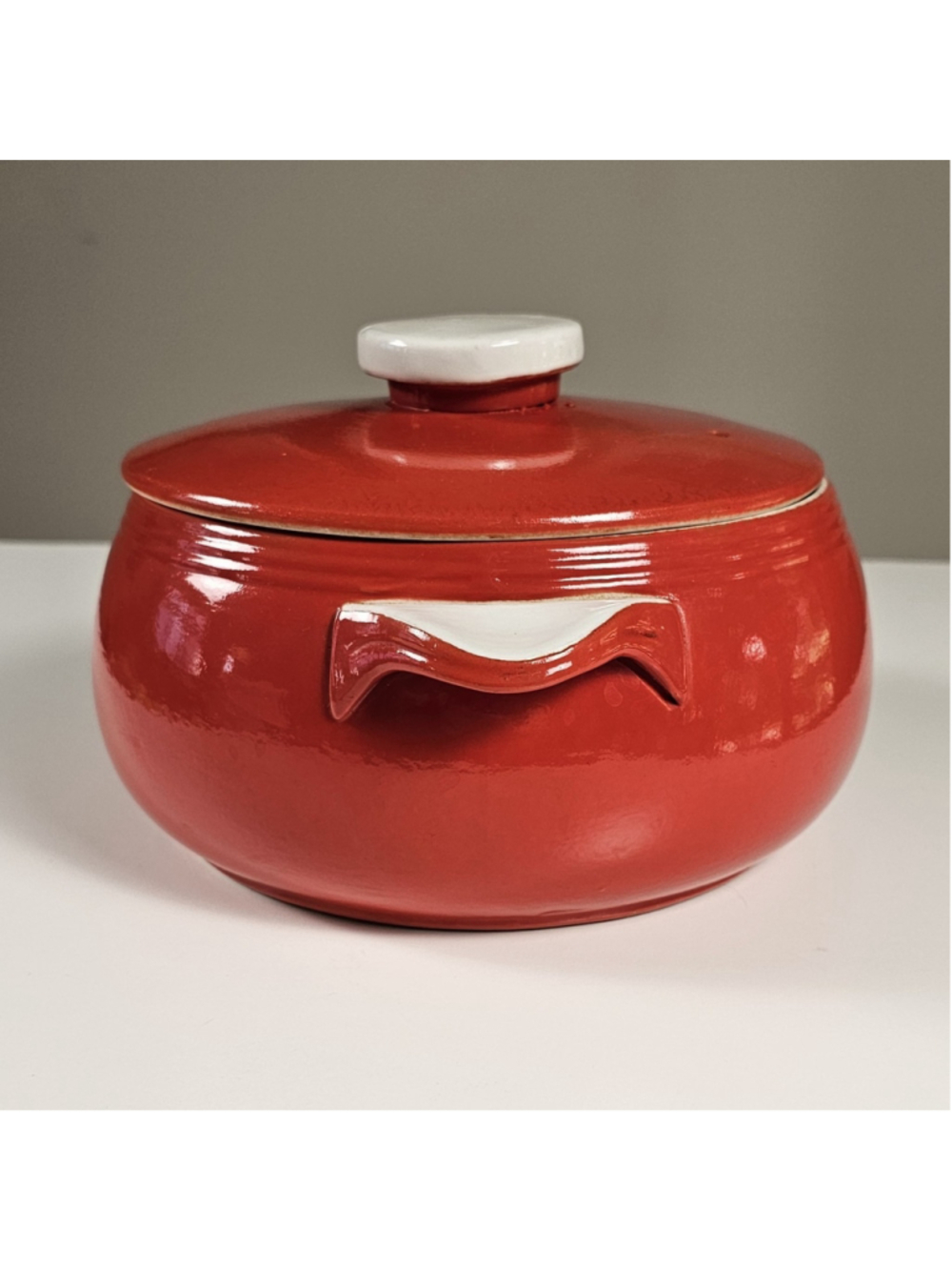 Vintage Hall China Pert Covered Casserole Dish Chinese Red White Tab Handles - Picture 15 of 15